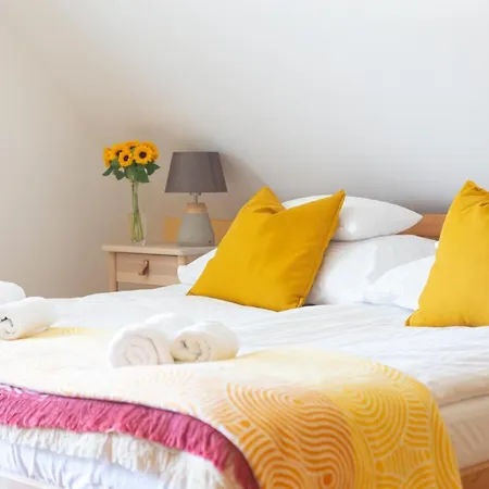 Fiastyuk Udvarhaz Bed & Breakfast *