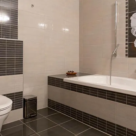 B&B Fiastyuk Udvarhaz 4*