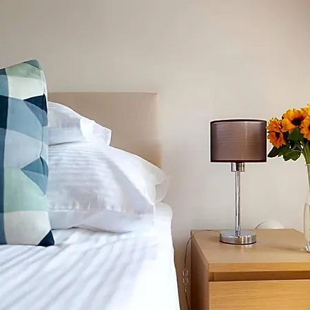 Fiastyúk Udvarház Bed & Breakfast