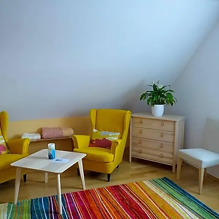 Fiastyúk Udvarház Bed & Breakfast 4*