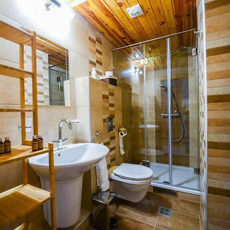 Fiastyuk Udvarhaz B&B Csor
