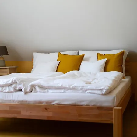 Bed and Breakfast Fiastyuk Udvarhaz 4*