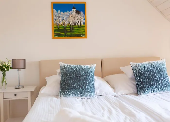 Bed & Breakfast Fiastyuk Udvarhaz 4*