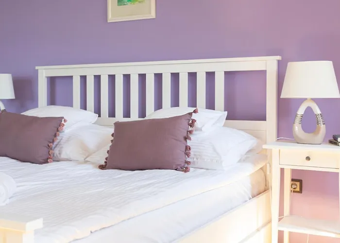 Bed & Breakfast Fiastyuk Udvarhaz 4*