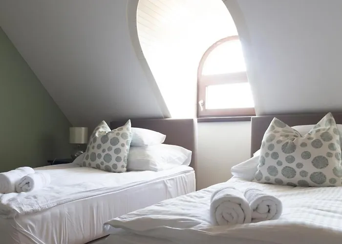 Bed & Breakfast Fiastyuk Udvarhaz 4*